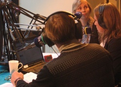 Živilės Jakubkaitės nuotraukoje: iki 2012 m. vasario 13 d. visas anksčiau sukauptas Lietuvos radijo garso archyvas bus skaitmenizuotas ir per interneto prieigą nemokamai prieinamas visuomenei